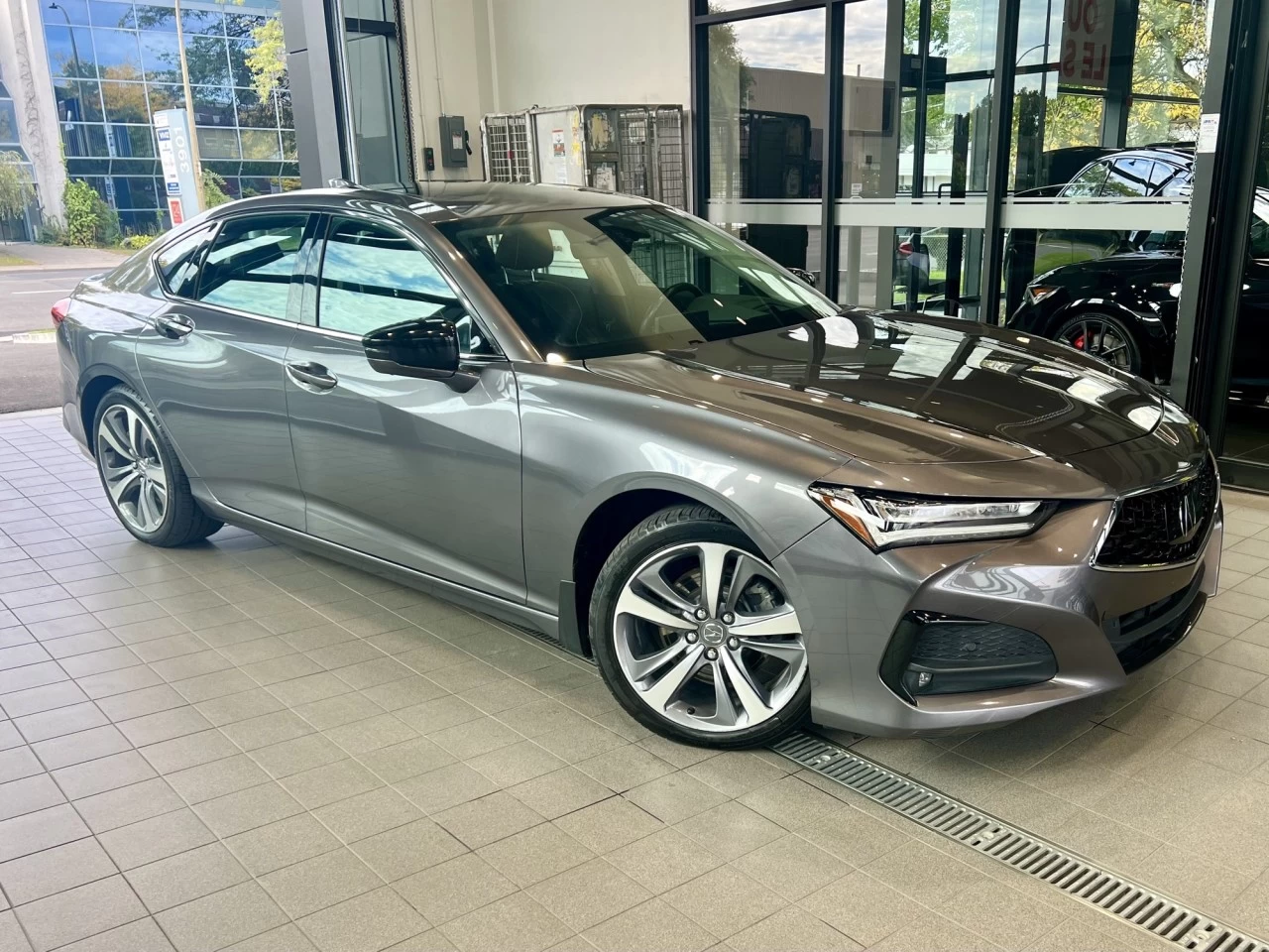 2021 Acura TLX Platinum Elite https://www.acuramontrealcentre.com/resize/b990ff35b810a3abc0cc817b2ca24889-1