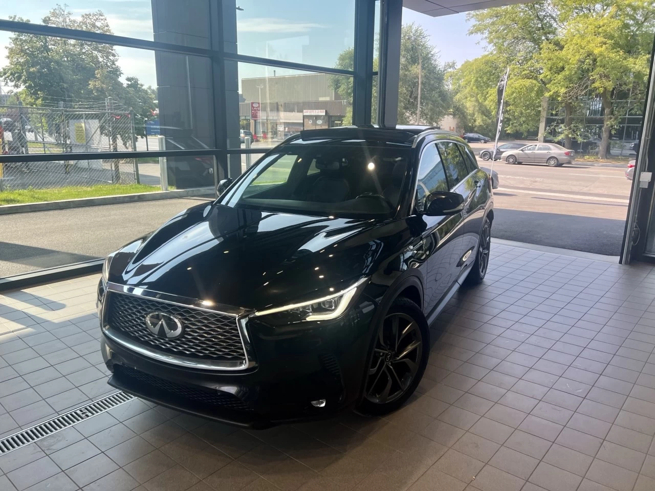 2021 INFINITI QX50 Sensory https://www.acuramontrealcentre.com/resize/b990ff35b810a3abc0cc817b2ca24889-1