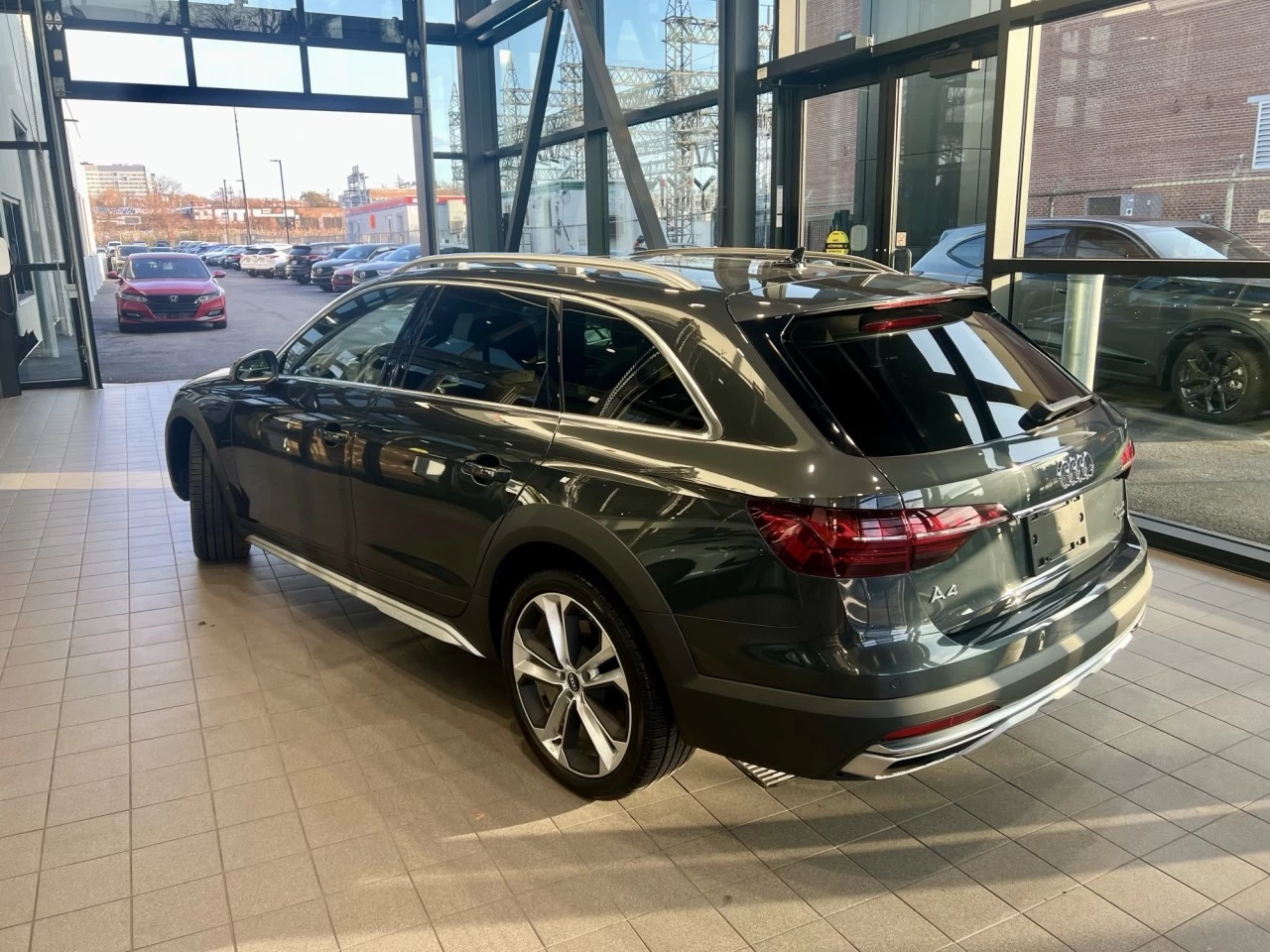 2021 Audi A4 allroad Technik https://www.acuramontrealcentre.com/resize/b990ff35b810a3abc0cc817b2ca24889-1