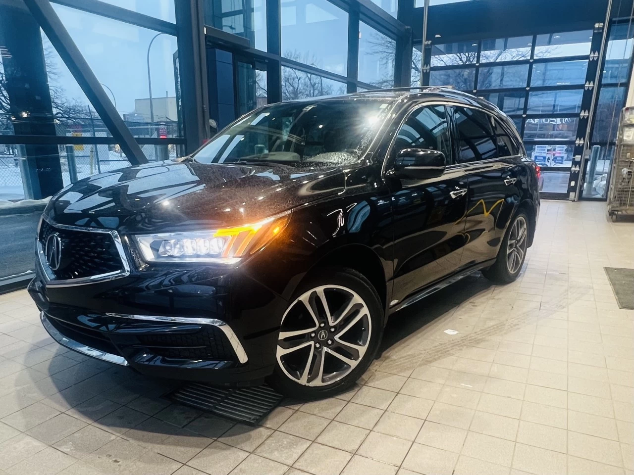 2018 Acura MDX Navi https://www.acuramontrealcentre.com/resize/b990ff35b810a3abc0cc817b2ca24889-1