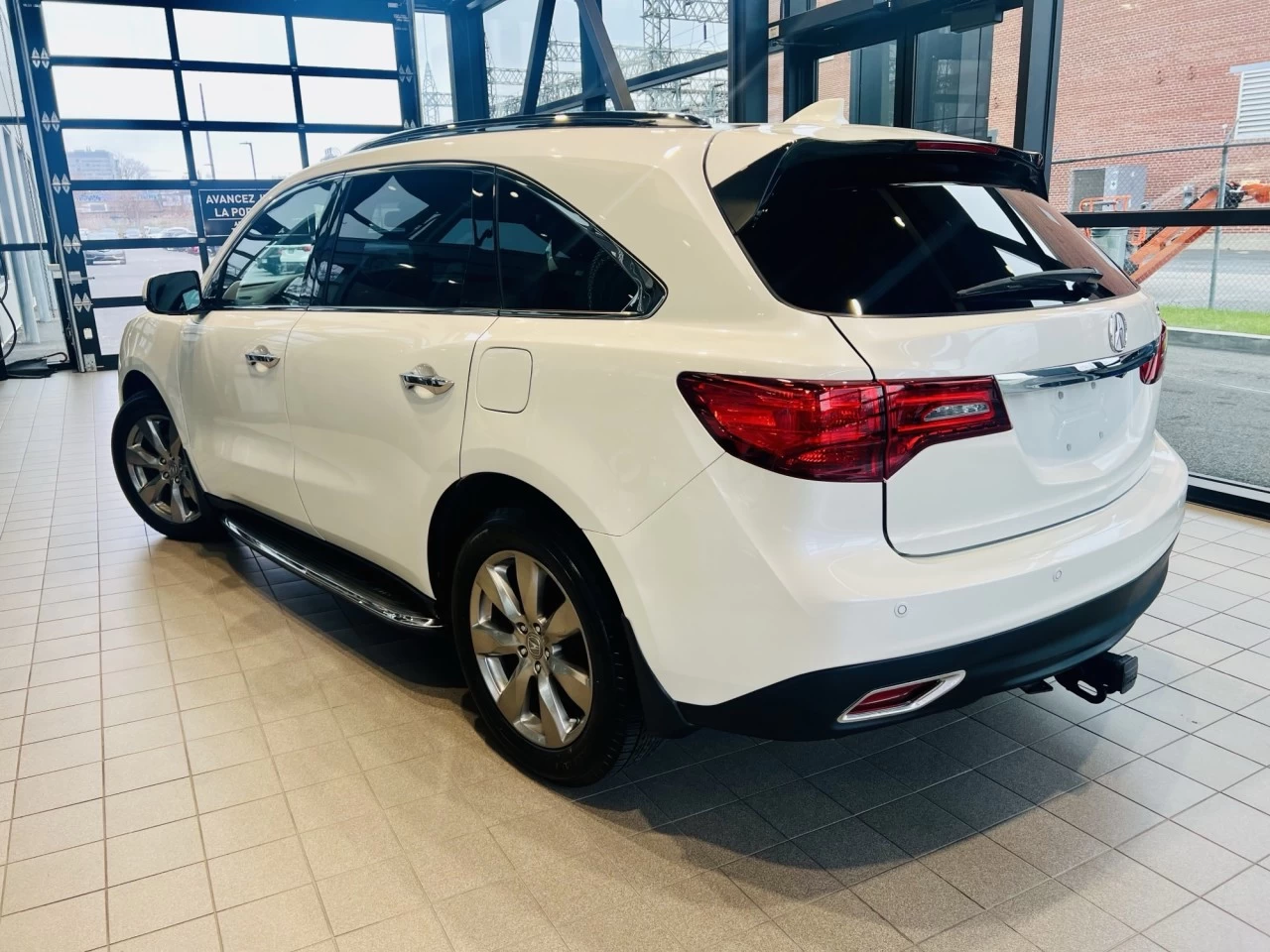 2014 Acura MDX Elite Pkg https://www.acuramontrealcentre.com/resize/b990ff35b810a3abc0cc817b2ca24889-1