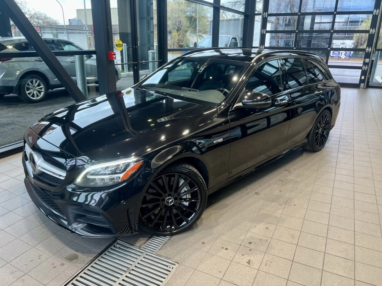 2019 Mercedes-Benz C43 AMG AMG C 43 https://www.acuramontrealcentre.com/resize/b990ff35b810a3abc0cc817b2ca24889-1