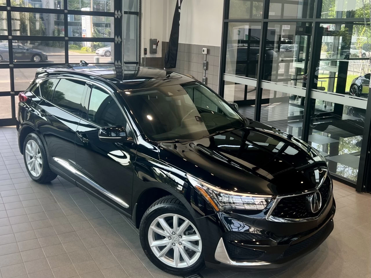 2021 Acura RDX Elite https://www.acuramontrealcentre.com/resize/b990ff35b810a3abc0cc817b2ca24889-1