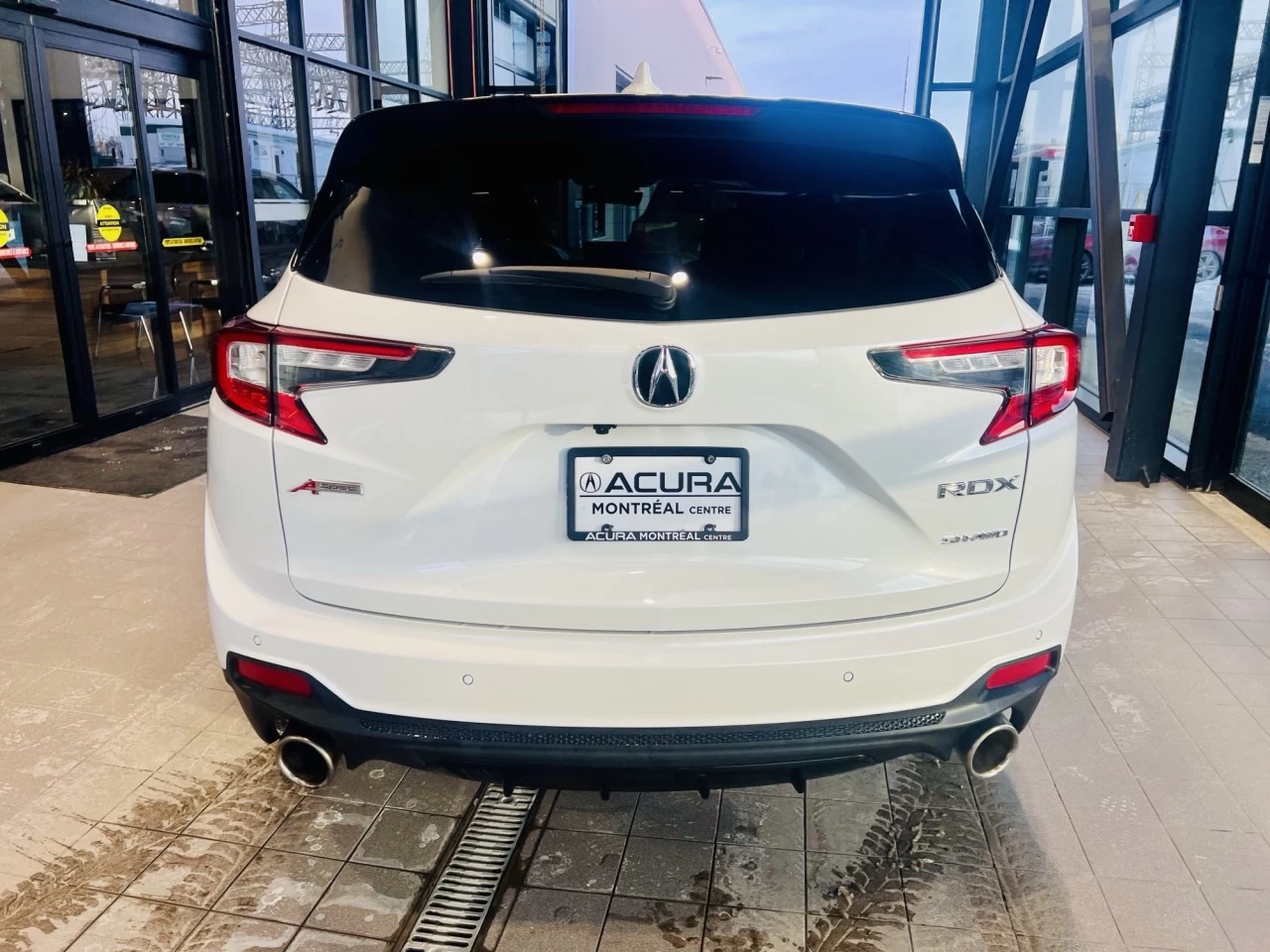 2023 Acura RDX A-Spec https://www.acuramontrealcentre.com/resize/b990ff35b810a3abc0cc817b2ca24889-1