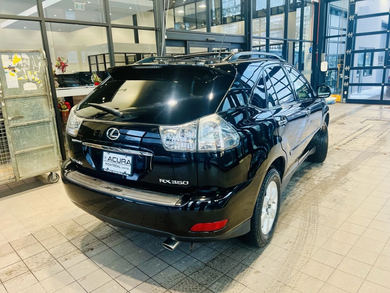 2009 Lexus RX350 4WD https://www.acuramontrealcentre.com/resize/b990ff35b810a3abc0cc817b2ca24889-1