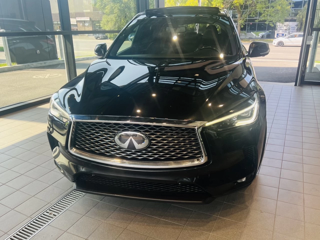 2021 INFINITI QX50 Sensory https://www.acuramontrealcentre.com/resize/b990ff35b810a3abc0cc817b2ca24889-1