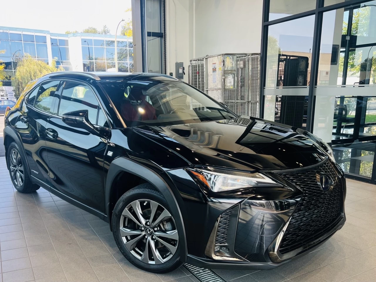 2020 Lexus UX UX 250h https://www.acuramontrealcentre.com/resize/b990ff35b810a3abc0cc817b2ca24889-1