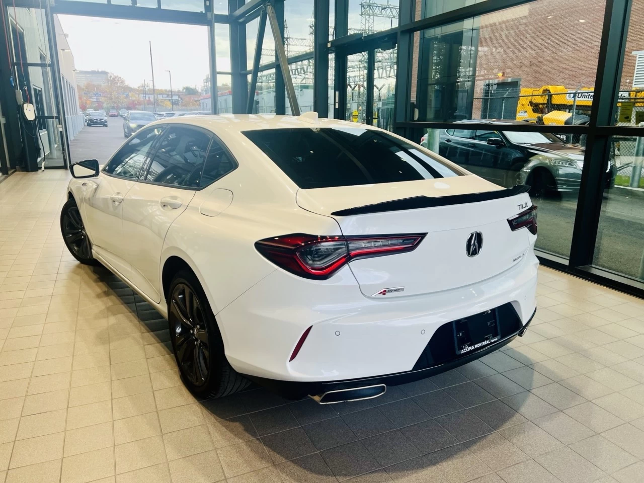 2023 Acura TLX A-Spec https://www.acuramontrealcentre.com/resize/b990ff35b810a3abc0cc817b2ca24889-1