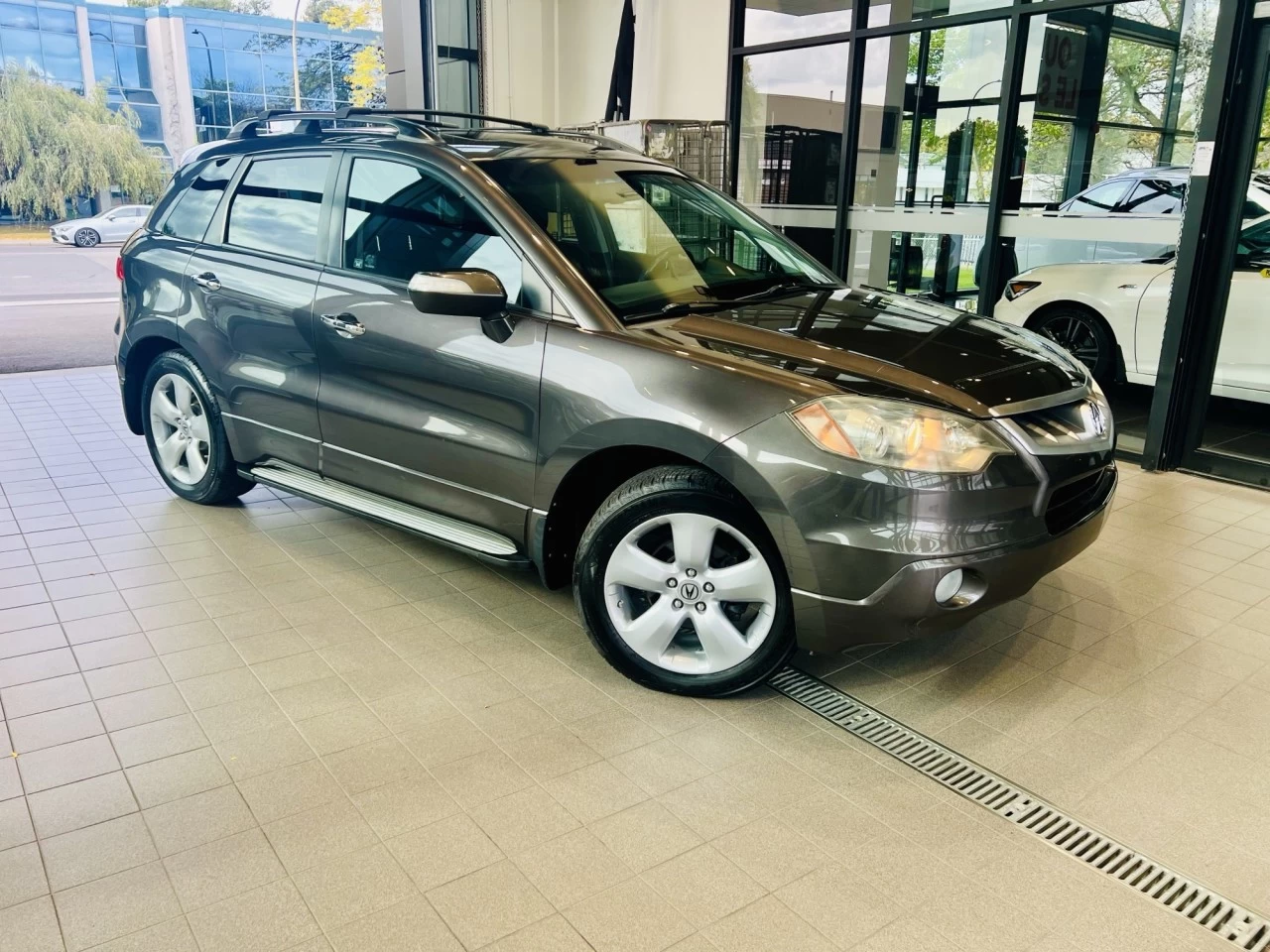 2009 Acura RDX AWD 4dr https://www.acuramontrealcentre.com/resize/b990ff35b810a3abc0cc817b2ca24889-1