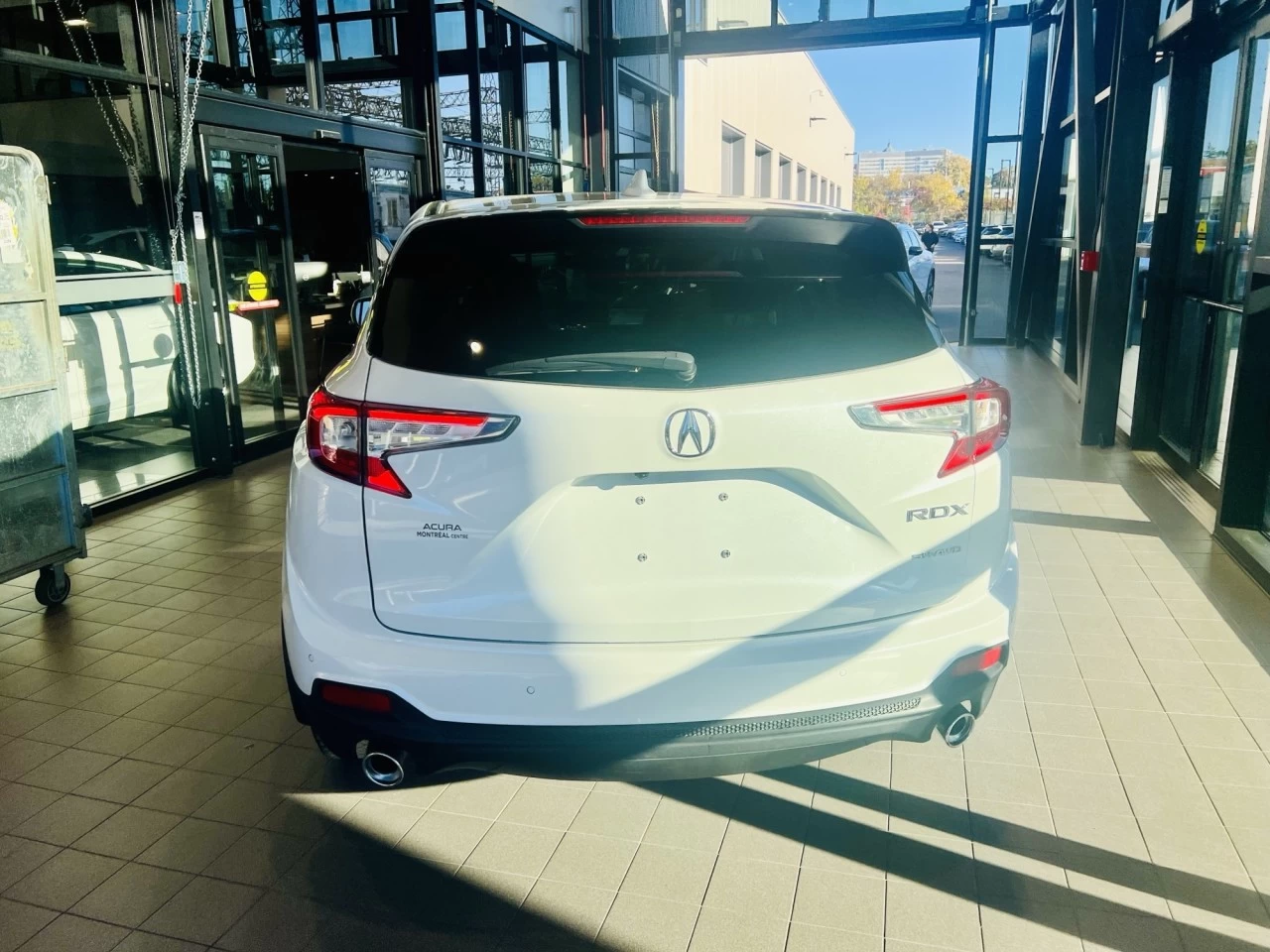 2021 Acura RDX Elite https://www.acuramontrealcentre.com/resize/b990ff35b810a3abc0cc817b2ca24889-1