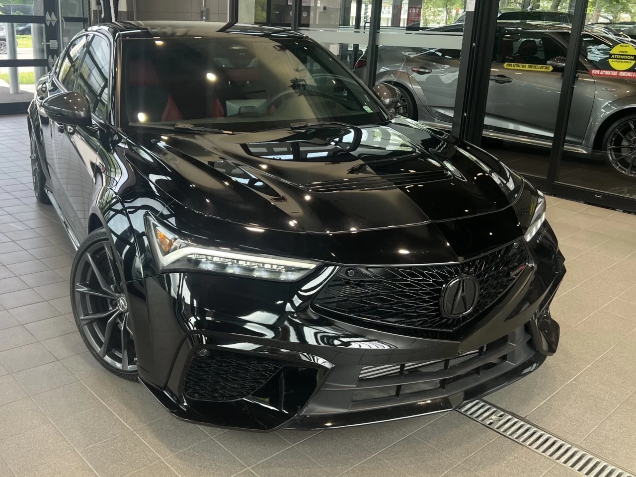 2024 Acura Integra Type S https://www.acuramontrealcentre.com/resize/b990ff35b810a3abc0cc817b2ca24889-1