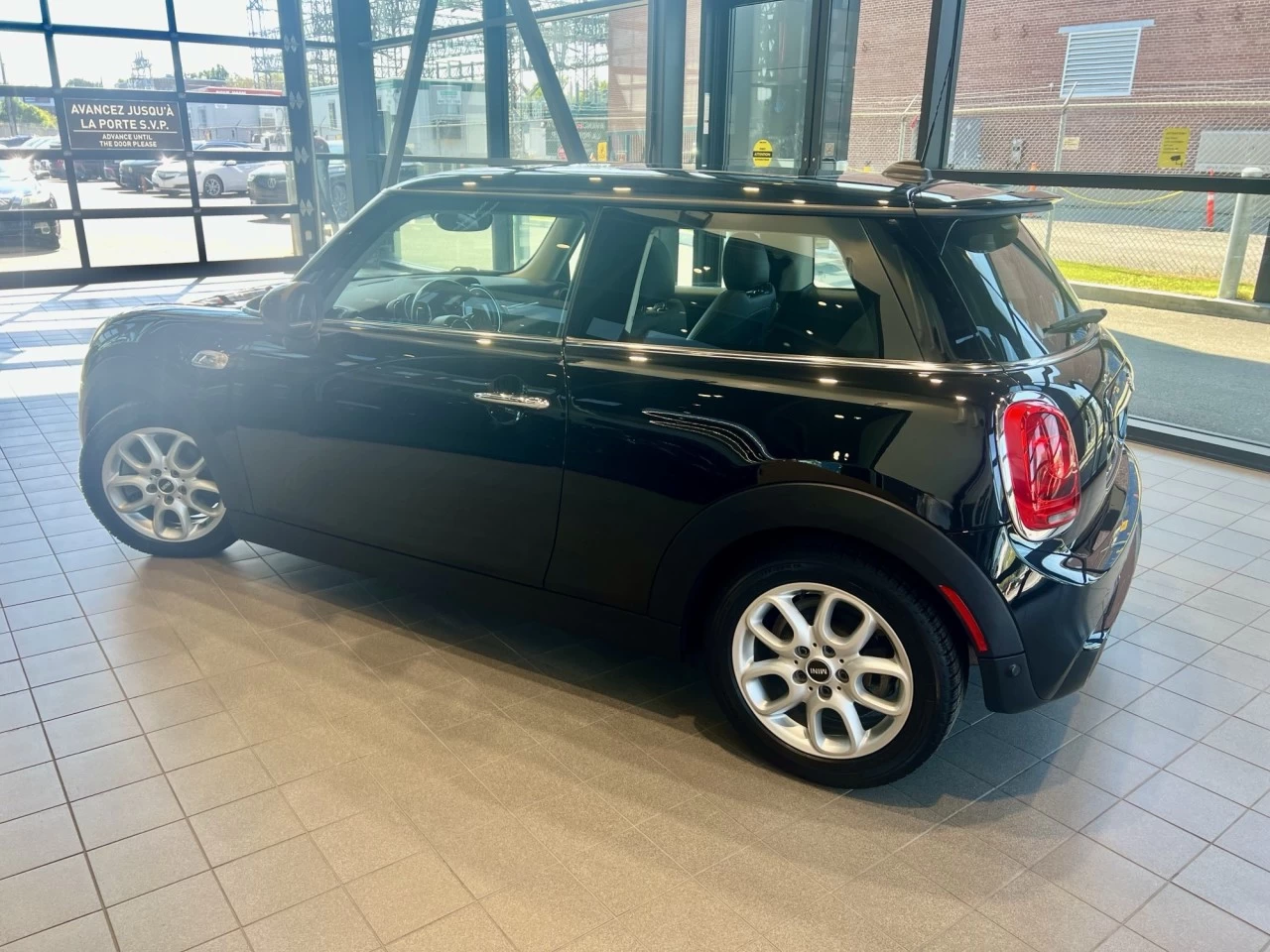 2019 Mini Cooper Cooper S https://www.acuramontrealcentre.com/resize/b990ff35b810a3abc0cc817b2ca24889-1