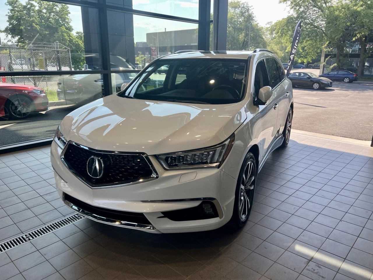 2020 Acura MDX Elite https://www.acuramontrealcentre.com/resize/b990ff35b810a3abc0cc817b2ca24889-1