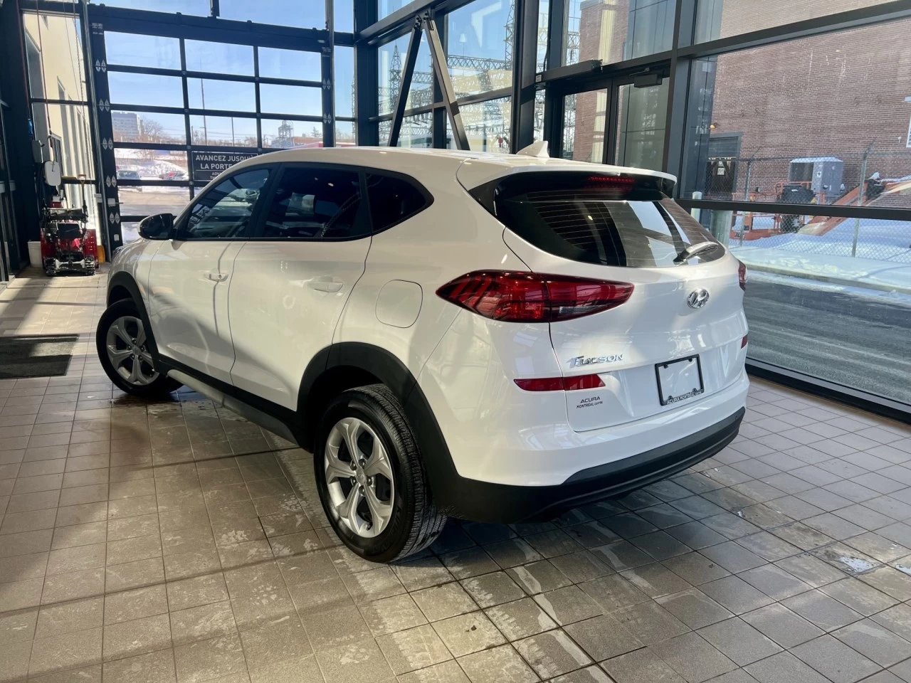 2021 Hyundai Tucson  https://www.acuramontrealcentre.com/resize/b990ff35b810a3abc0cc817b2ca24889-1