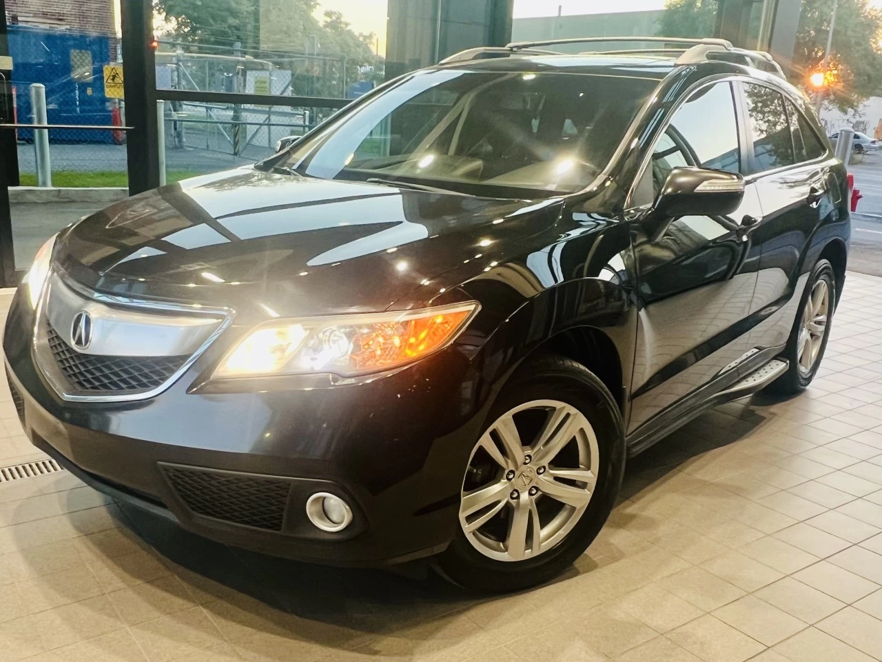 2015 Acura RDX Tech Pkg https://www.acuramontrealcentre.com/resize/b990ff35b810a3abc0cc817b2ca24889-1