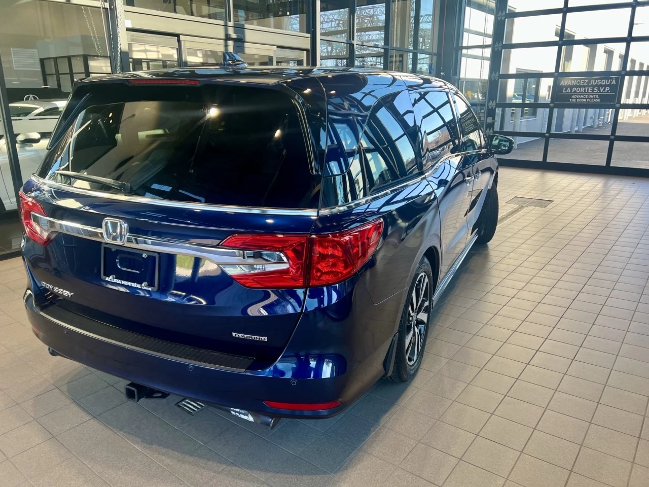 2018 Honda Odyssey Touring https://www.acuramontrealcentre.com/resize/b990ff35b810a3abc0cc817b2ca24889-1