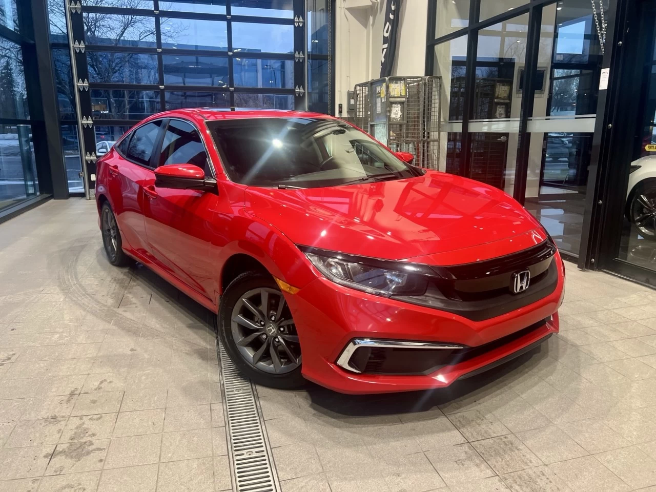 2021 Honda Civic EX https://www.acuramontrealcentre.com/resize/b990ff35b810a3abc0cc817b2ca24889-1