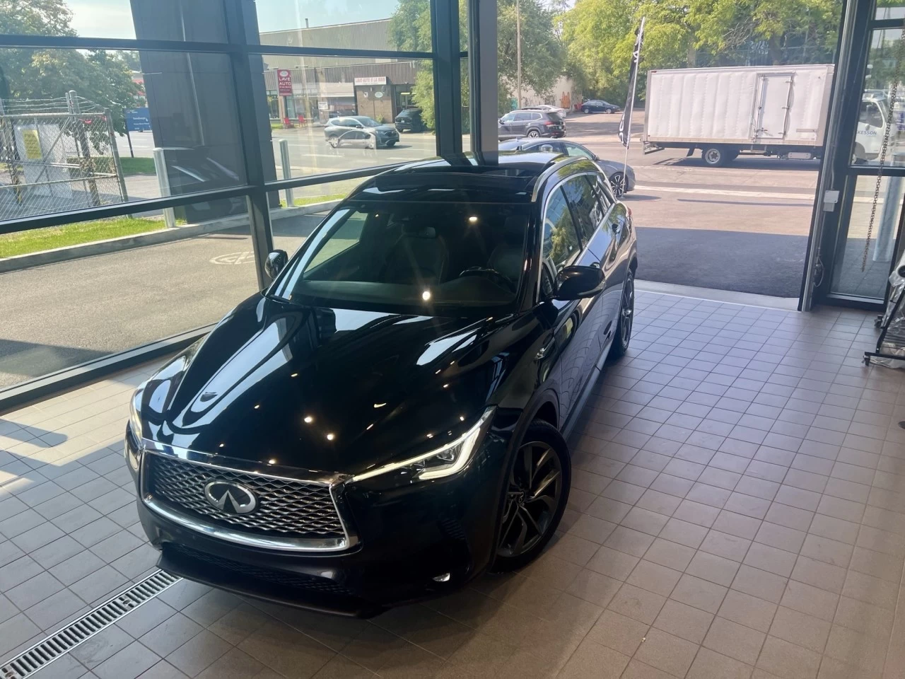 2021 INFINITI QX50 Sensory https://www.acuramontrealcentre.com/resize/b990ff35b810a3abc0cc817b2ca24889-1