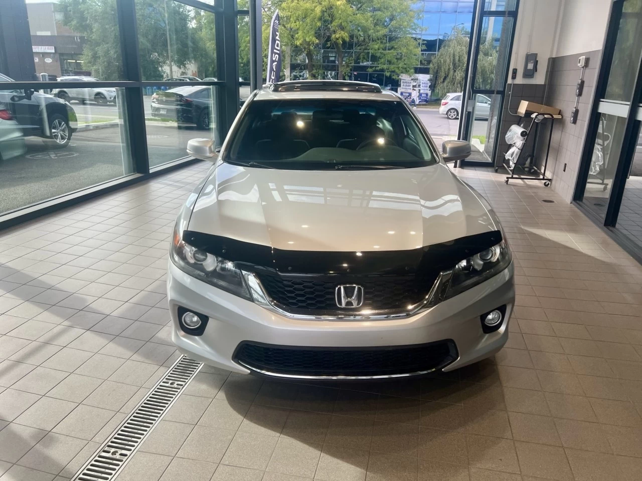 2013 Honda Accord EX https://www.acuramontrealcentre.com/resize/b990ff35b810a3abc0cc817b2ca24889-1