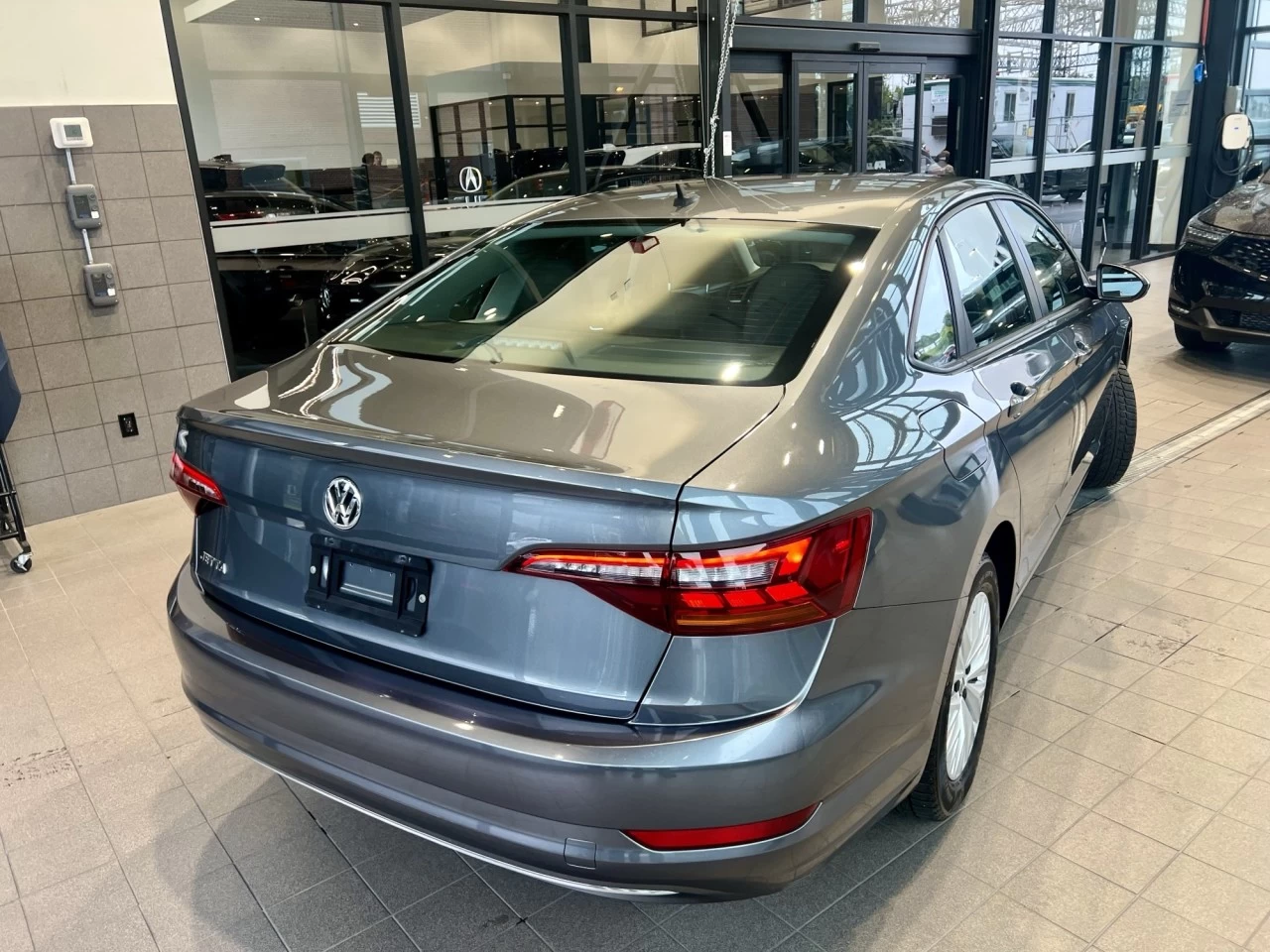 2019 Volkswagen Jetta Comfortline https://www.acuramontrealcentre.com/resize/b990ff35b810a3abc0cc817b2ca24889-1