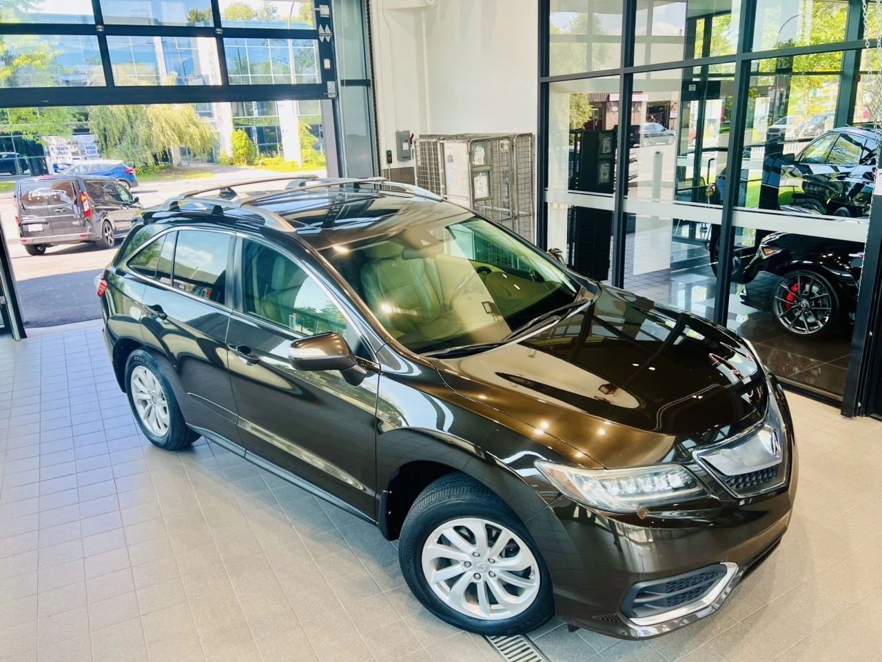 2016 Acura RDX AWD https://www.acuramontrealcentre.com/resize/b990ff35b810a3abc0cc817b2ca24889-1