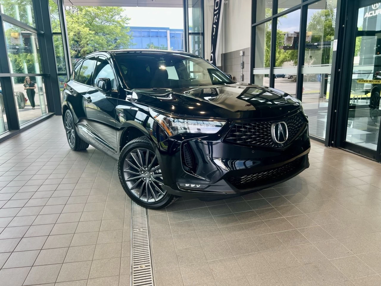 2023 Acura RDX Platinum Elite A-Spec https://www.acuramontrealcentre.com/resize/b990ff35b810a3abc0cc817b2ca24889-1