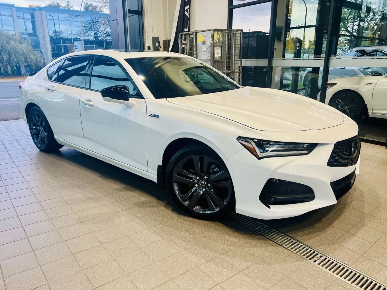 2023 Acura TLX A-Spec https://www.acuramontrealcentre.com/resize/b990ff35b810a3abc0cc817b2ca24889-1