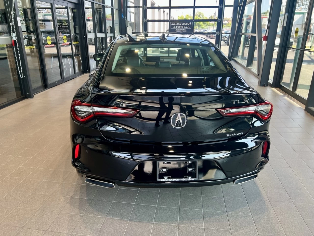 2023 Acura TLX Platinum Elite https://www.acuramontrealcentre.com/resize/b990ff35b810a3abc0cc817b2ca24889-1