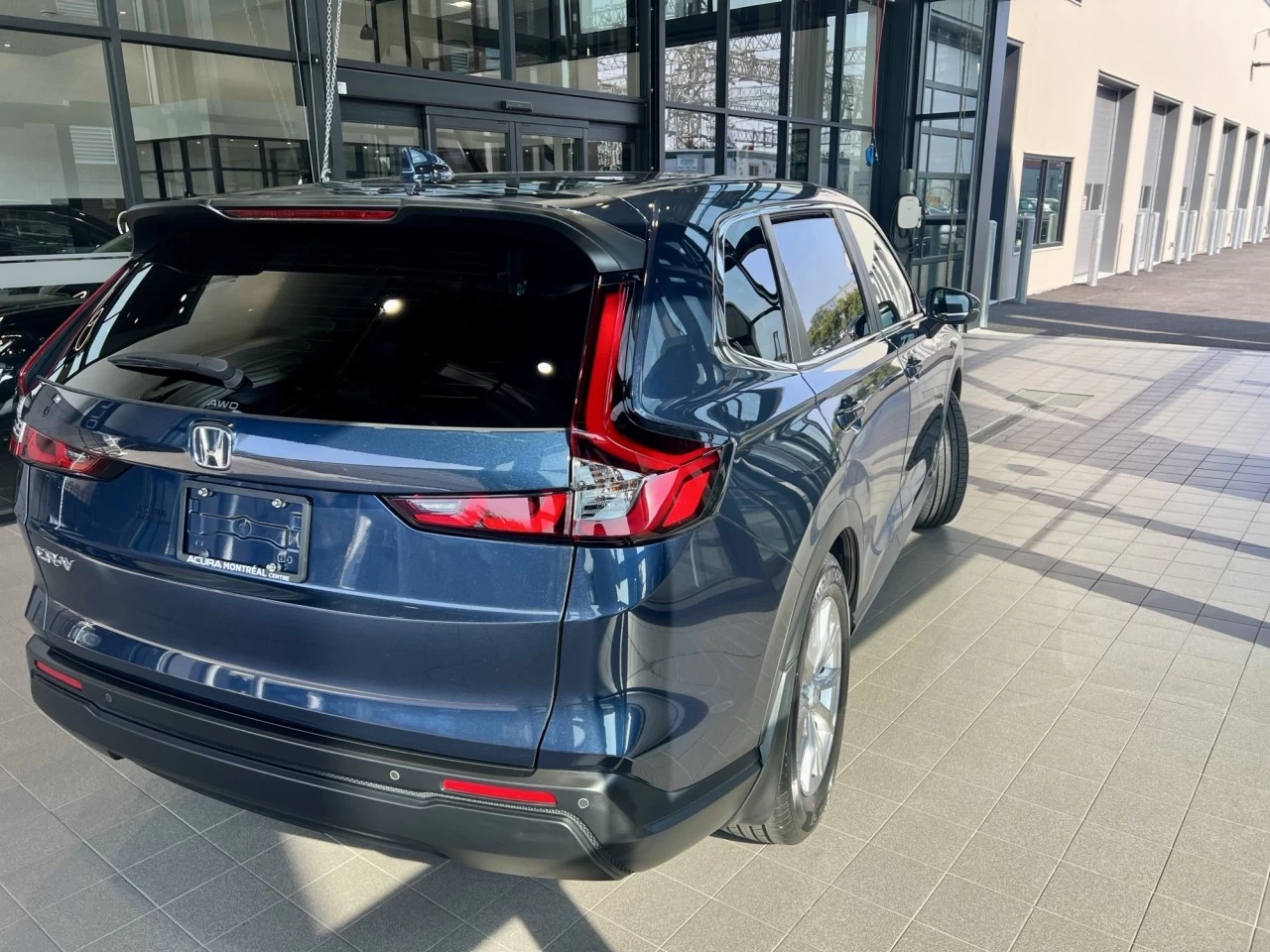 2023 Honda CR-V EX-L https://www.acuramontrealcentre.com/resize/b990ff35b810a3abc0cc817b2ca24889-1