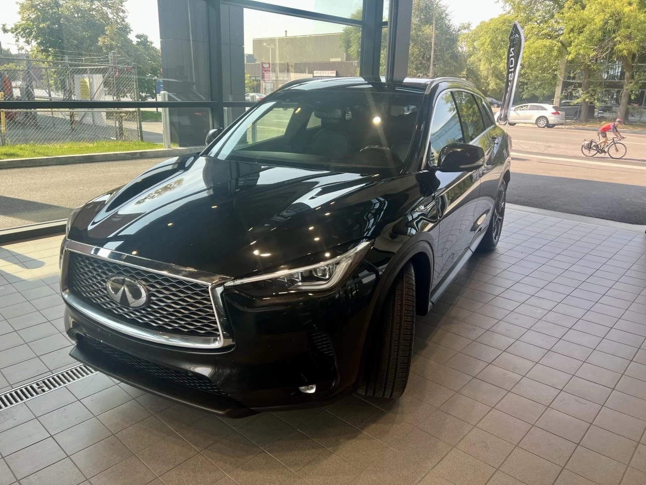 2021 INFINITI QX50 Sensory https://www.acuramontrealcentre.com/resize/b990ff35b810a3abc0cc817b2ca24889-1