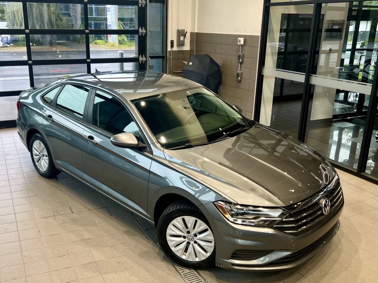 2019 Volkswagen Jetta Comfortline https://www.acuramontrealcentre.com/resize/b990ff35b810a3abc0cc817b2ca24889-1