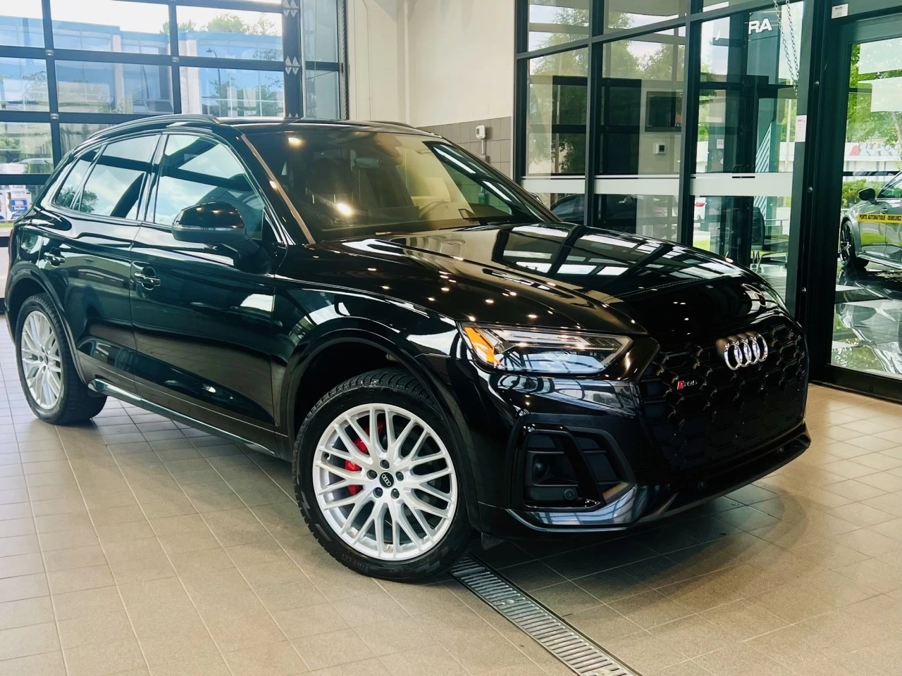 2021 Audi SQ5 Progressiv https://www.acuramontrealcentre.com/resize/b990ff35b810a3abc0cc817b2ca24889-1