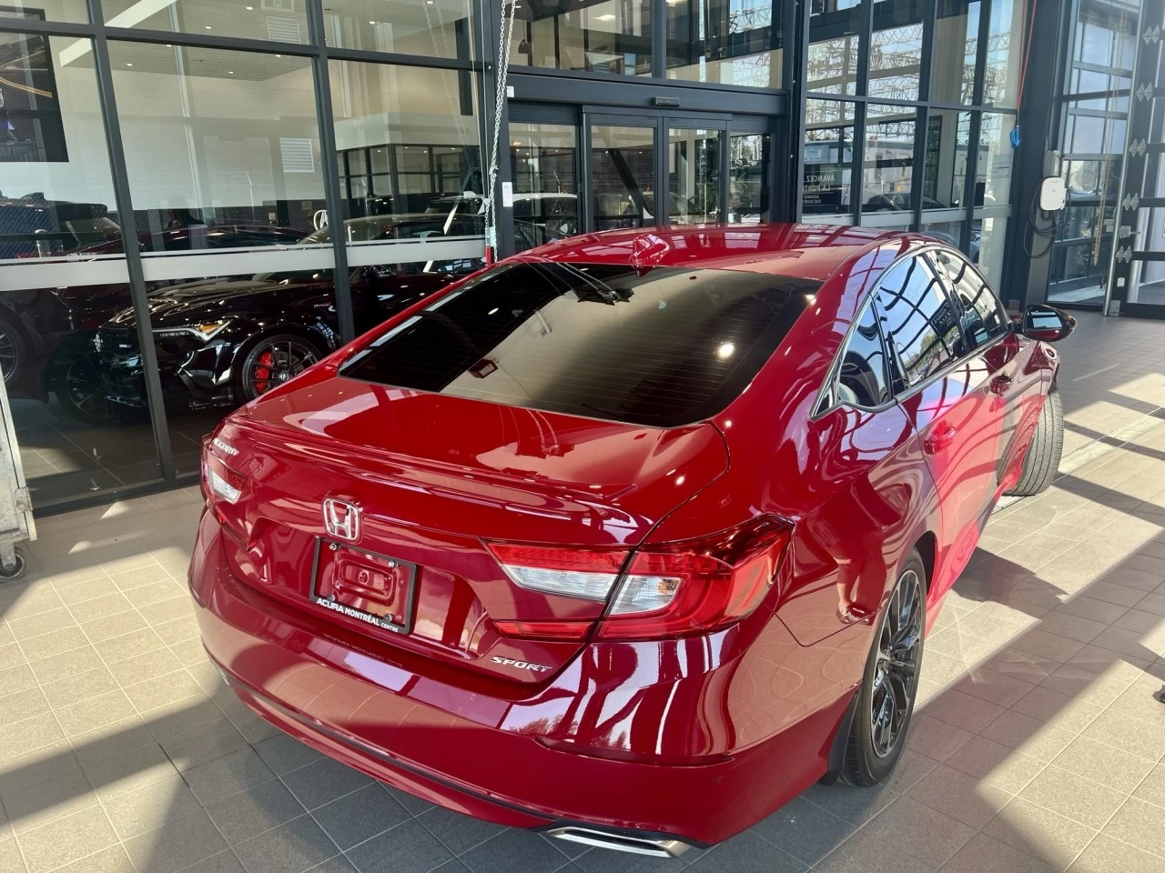 2018 Honda Accord Sport https://www.acuramontrealcentre.com/resize/b990ff35b810a3abc0cc817b2ca24889-1