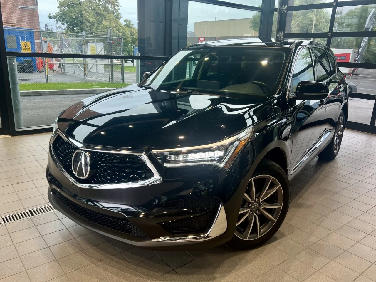 2021 Acura RDX Elite https://www.acuramontrealcentre.com/resize/b990ff35b810a3abc0cc817b2ca24889-1