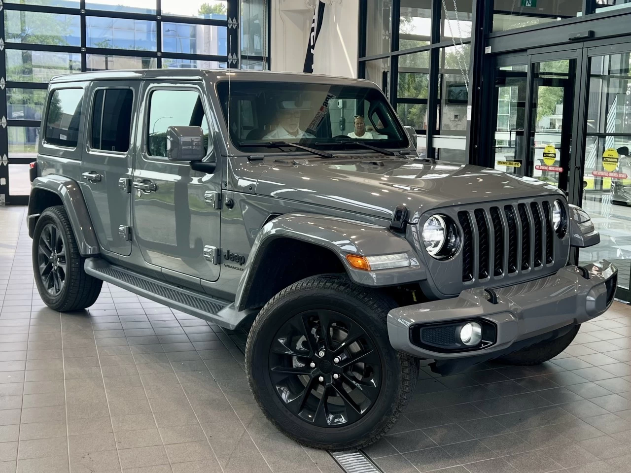 2023 Jeep Wrangler High Altitude - 2 TOITS - CUIR NAPPA Image principale