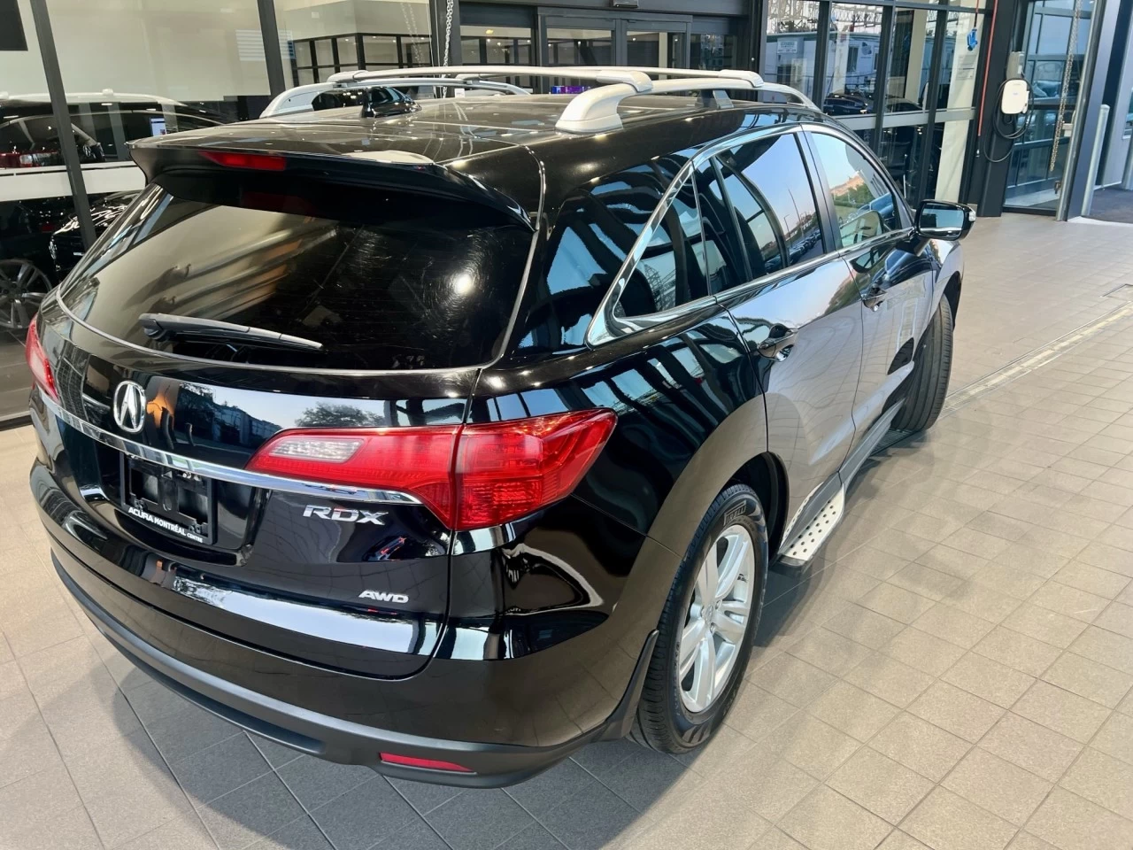 2015 Acura RDX Tech Pkg https://www.acuramontrealcentre.com/resize/b990ff35b810a3abc0cc817b2ca24889-1