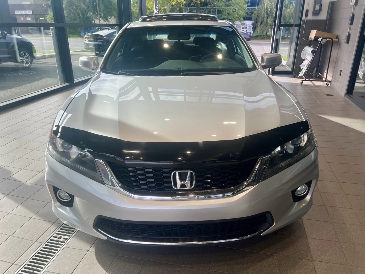 2013 Honda Accord EX https://www.acuramontrealcentre.com/resize/b990ff35b810a3abc0cc817b2ca24889-1