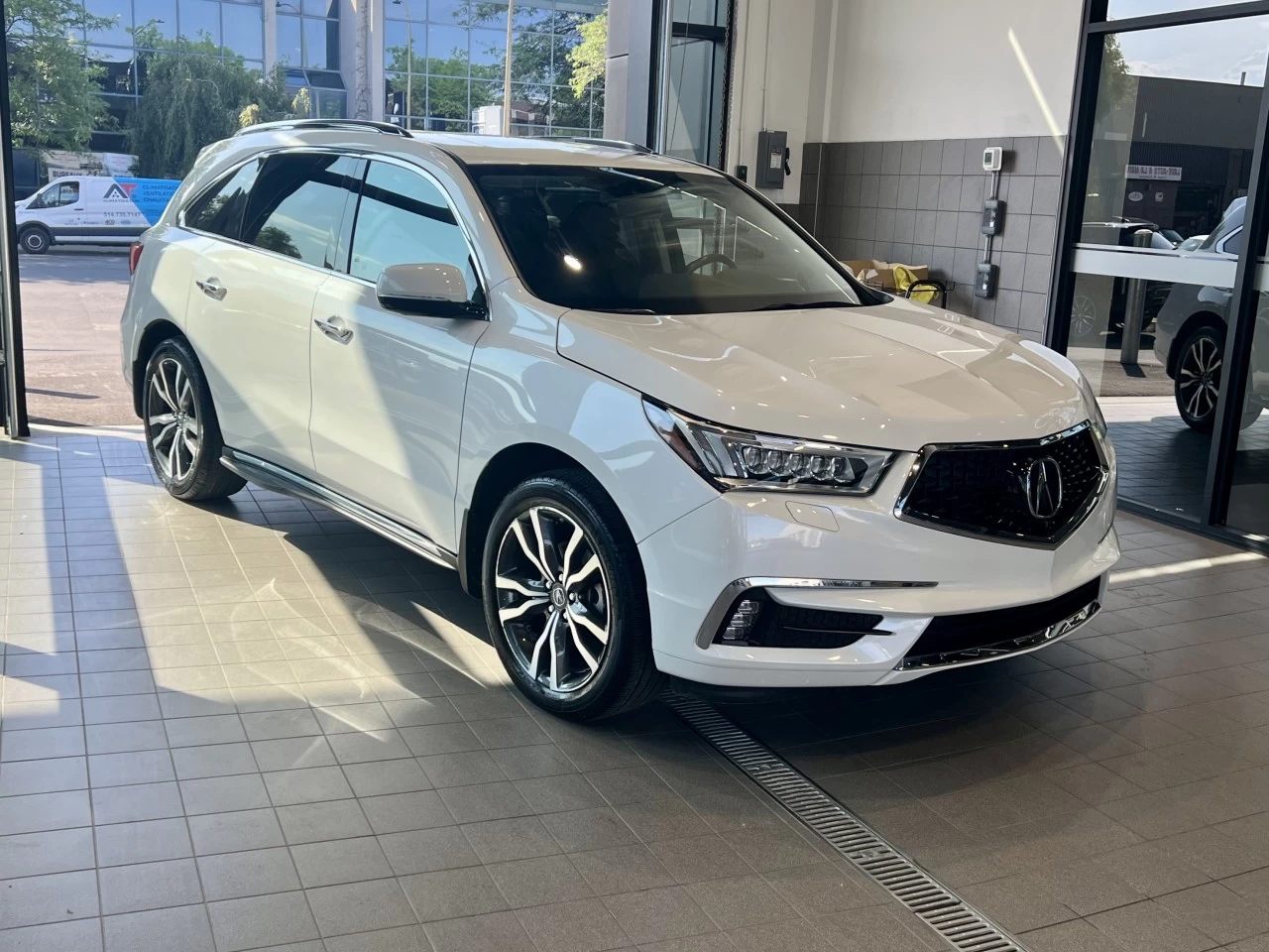 2020 Acura MDX Elite https://www.acuramontrealcentre.com/resize/b990ff35b810a3abc0cc817b2ca24889-1