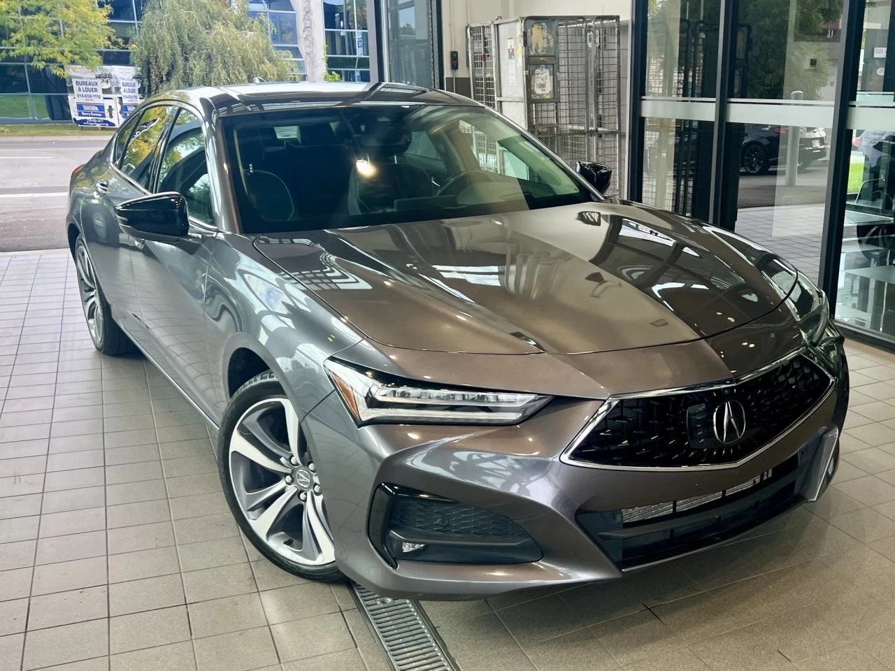 2021 Acura TLX Platinum Elite https://www.acuramontrealcentre.com/resize/b990ff35b810a3abc0cc817b2ca24889-1