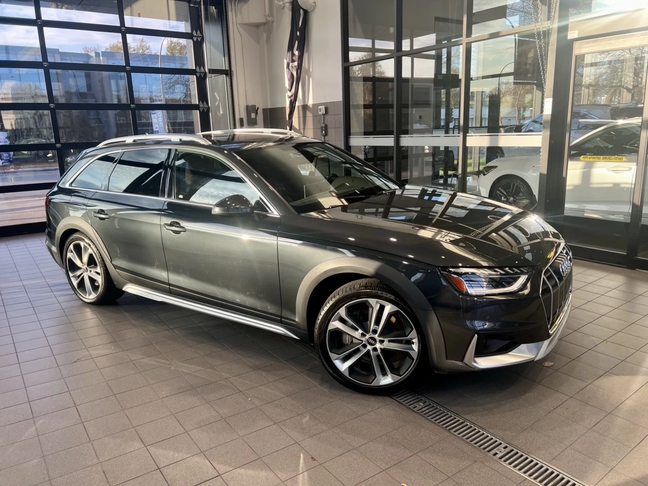 2021 Audi A4 allroad Technik https://www.acuramontrealcentre.com/resize/b990ff35b810a3abc0cc817b2ca24889-1