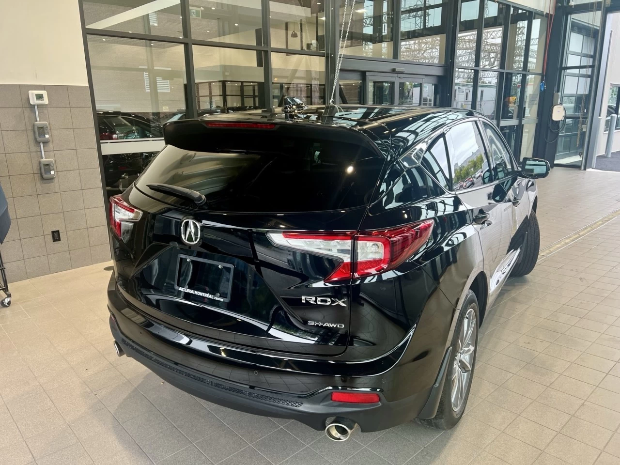 2021 Acura RDX Elite https://www.acuramontrealcentre.com/resize/b990ff35b810a3abc0cc817b2ca24889-1