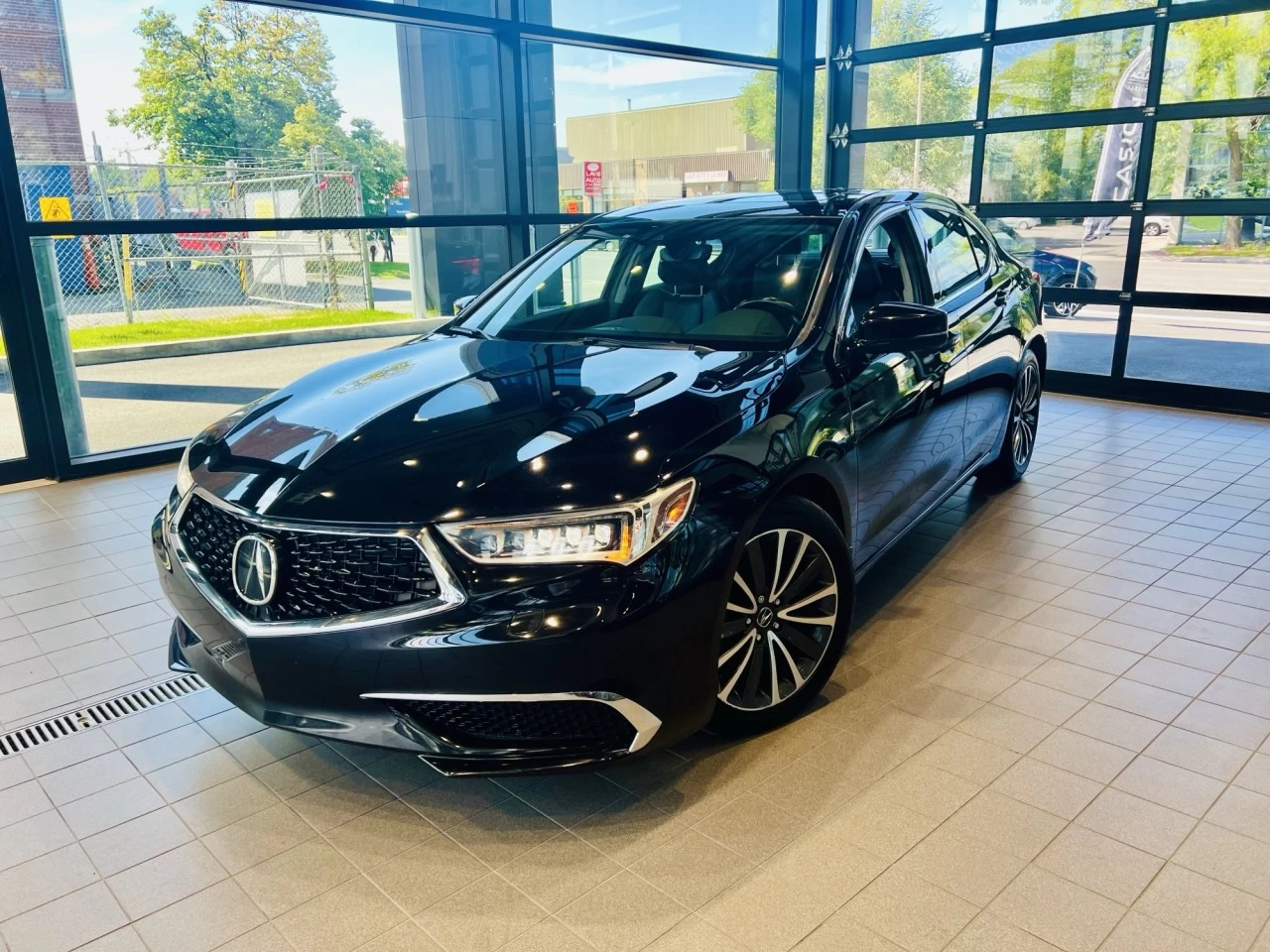 2020 Acura TLX V6 https://www.acuramontrealcentre.com/resize/b990ff35b810a3abc0cc817b2ca24889-1