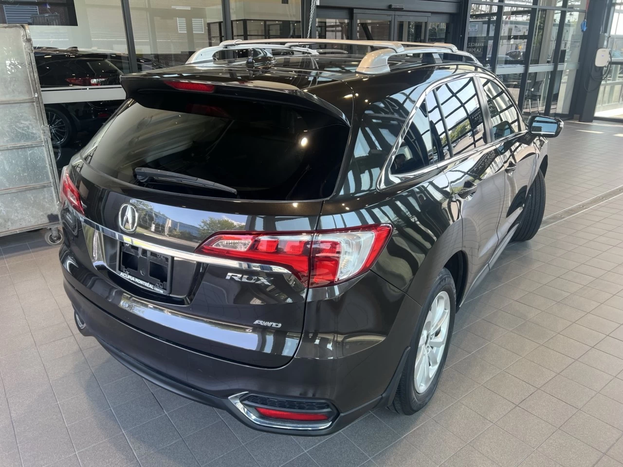 2016 Acura RDX AWD https://www.acuramontrealcentre.com/resize/b990ff35b810a3abc0cc817b2ca24889-1