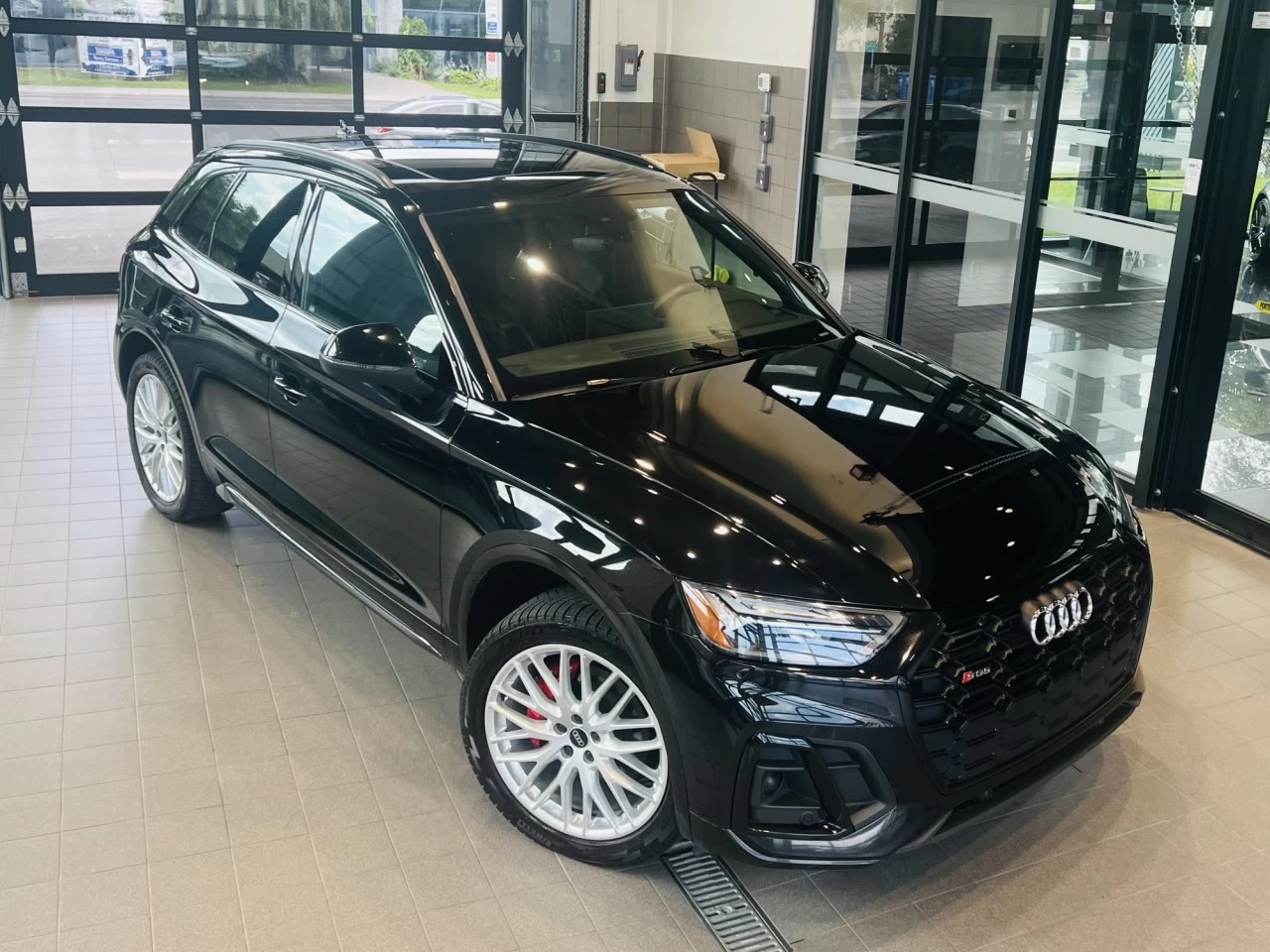 2021 Audi SQ5 Progressiv https://www.acuramontrealcentre.com/resize/b990ff35b810a3abc0cc817b2ca24889-1