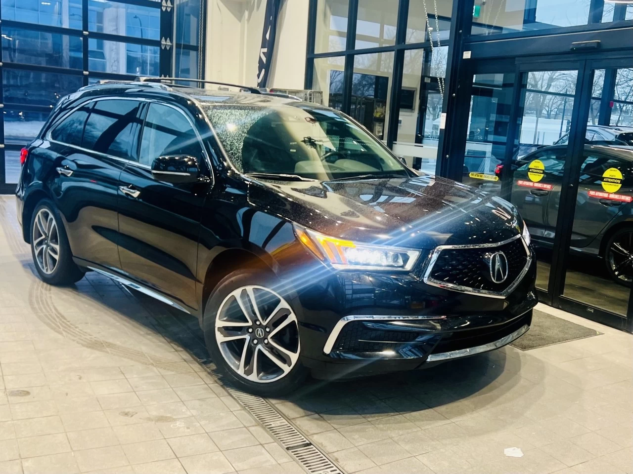 2018 Acura MDX Navi https://www.acuramontrealcentre.com/resize/b990ff35b810a3abc0cc817b2ca24889-1