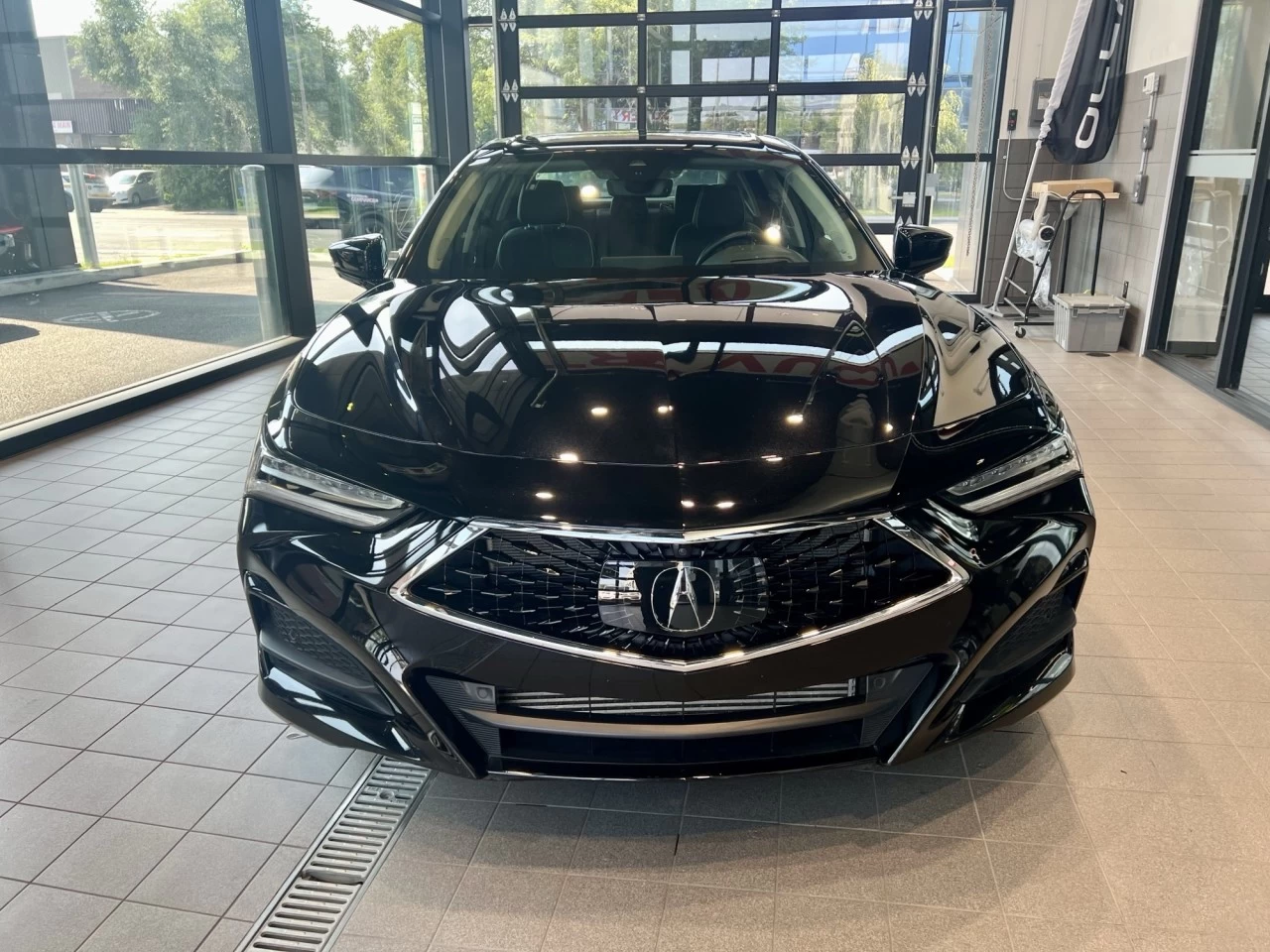 2023 Acura TLX Platinum Elite https://www.acuramontrealcentre.com/resize/b990ff35b810a3abc0cc817b2ca24889-1