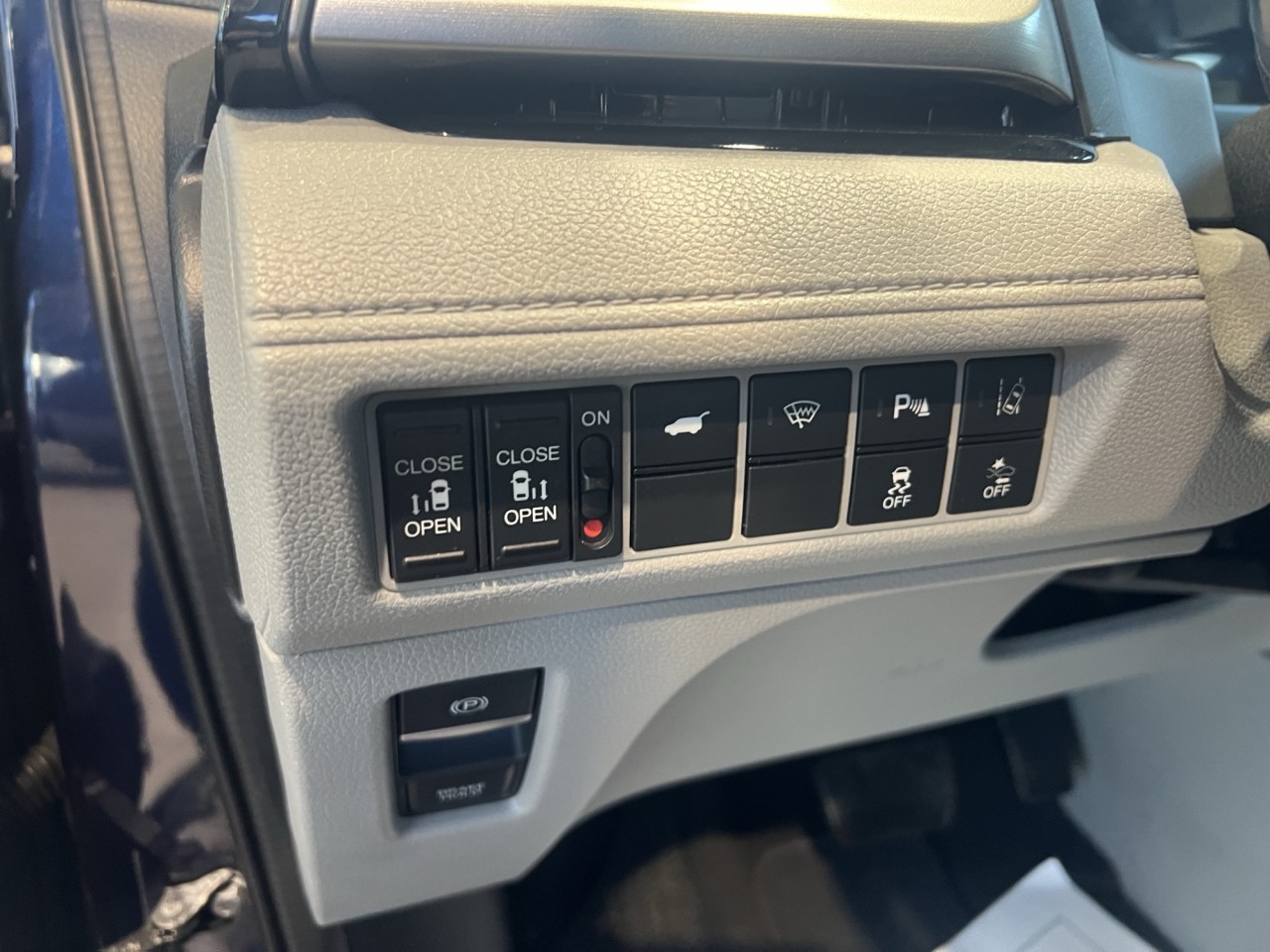 2018 Honda Odyssey Touring Main Image