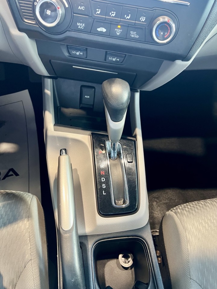 2015 Honda Civic Automatique - A/C Main Image